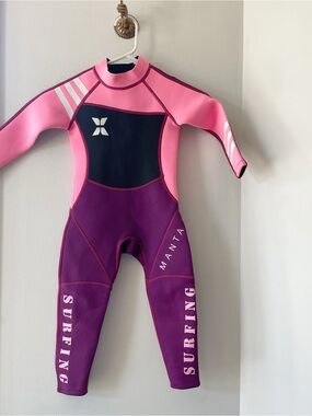 Dive & Sail Kids Pink Neoprene Diving Surf Wetsuit | Medium